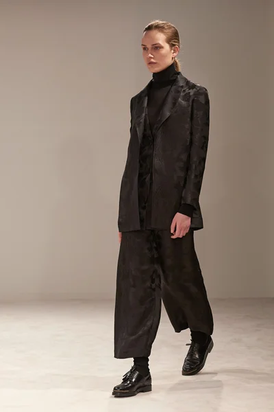 Look 20